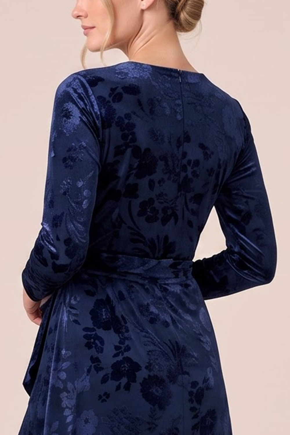 Brown A-Line Round Neck Floral Long Sleeves Holiday Party Dress