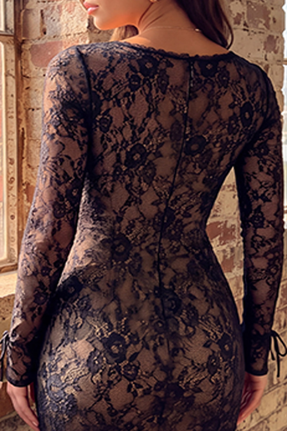 Black Bodycon Long Sleeves Short Cocktail Dress with Lace