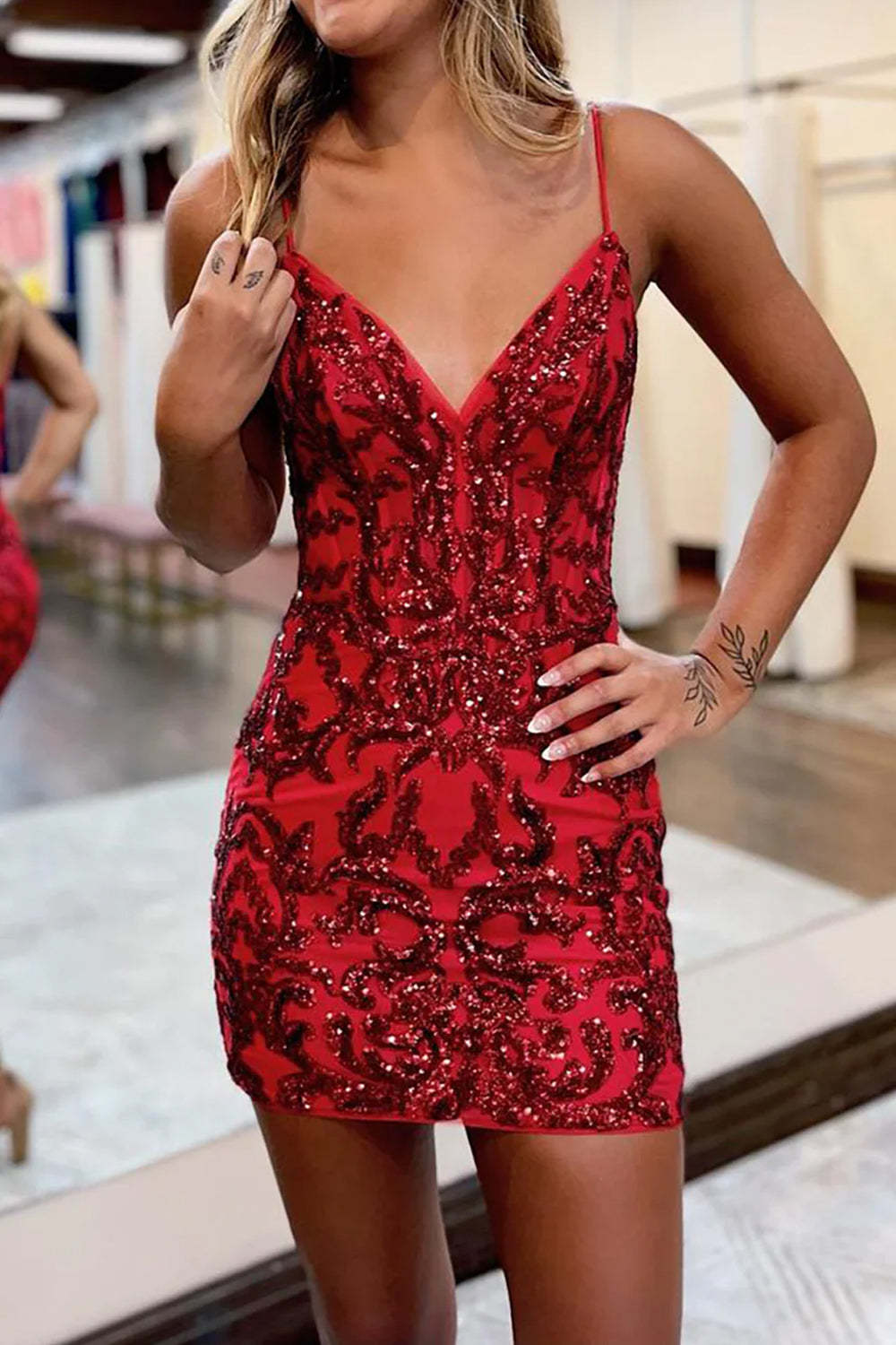 Sheath Spaghetti Straps Red Short Homecoming Dress with Embroidery