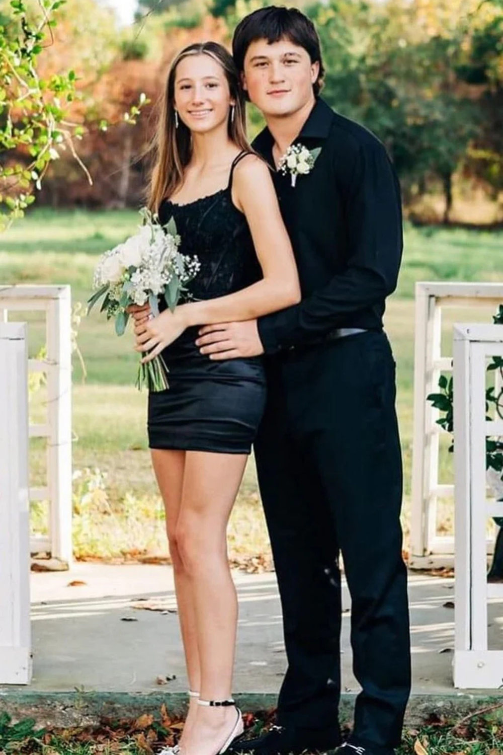 Tredny Sheath Spaghetti Straps Dark Green Corset Homecoming Dress with Appliques