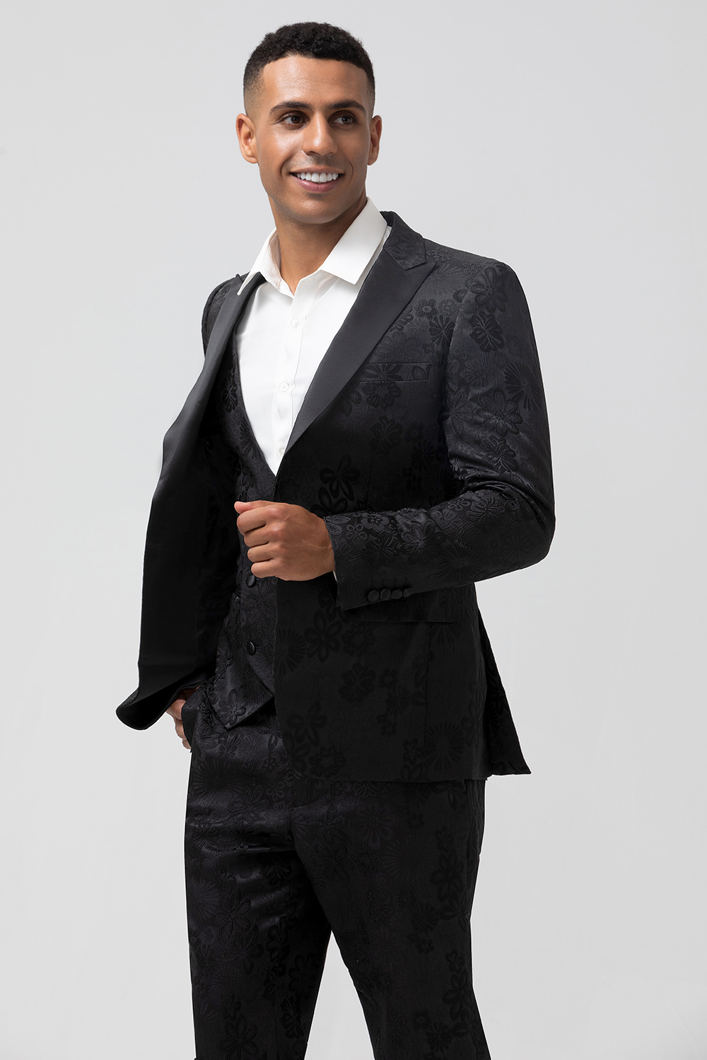 Black Peak Lapel Jacquard 3 Pieces Prom Men's Suits