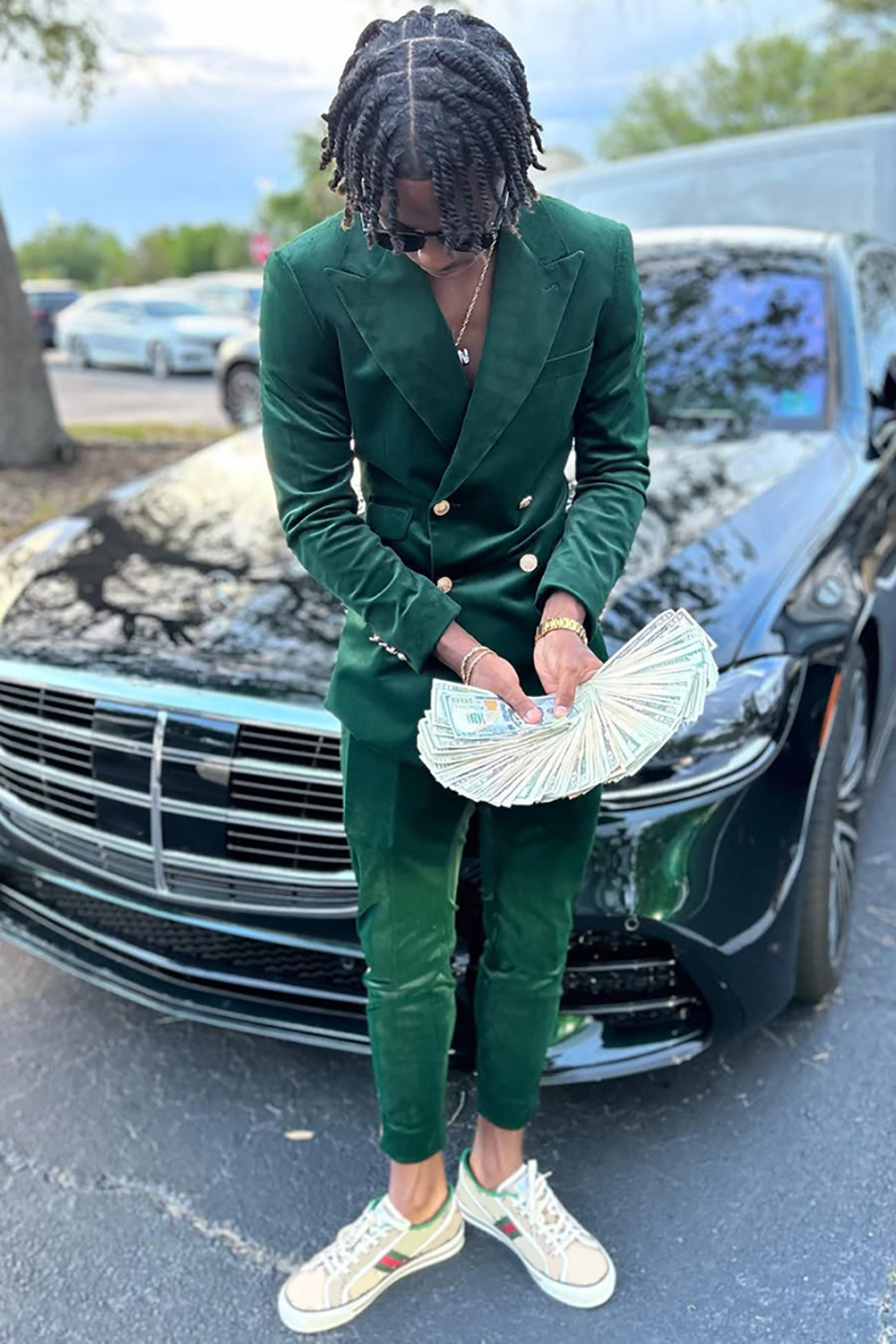 Dark Green Velvet Slim Fit Peak Lapel 2 Piece Men's Prom Homecoming Suits