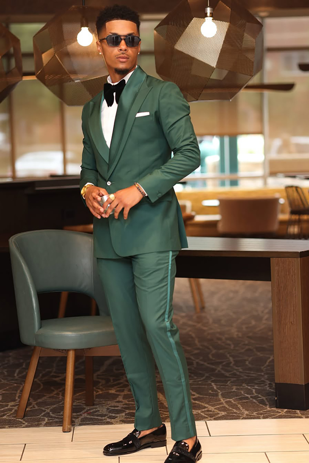 Dark Green Slim Fit Peak Lapel 2 Piece Men's Prom Homecoming Suits