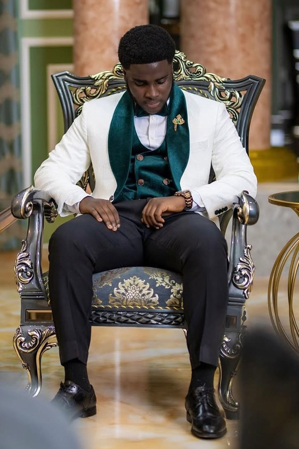 White and Green Slim Fit Shawl Lapel 3 Piece Men's Prom Homecoming Suits