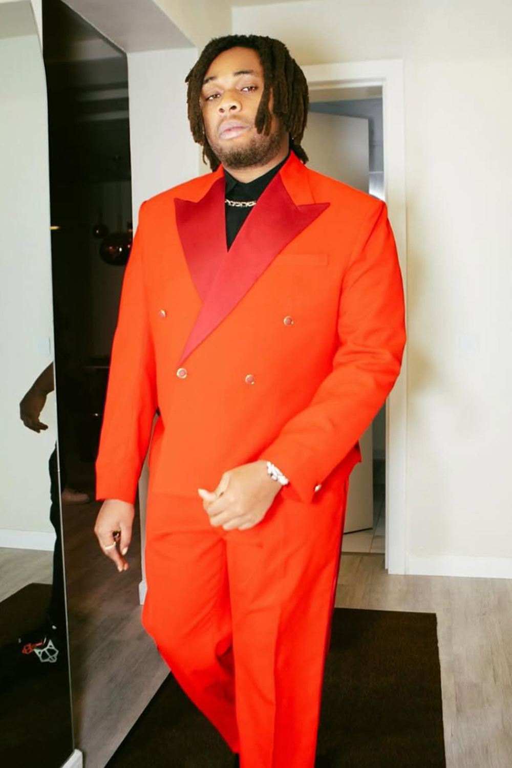 Orange Red Double Breasted Peak Lapel 2 Piece Men's Prom Homecoming Suits