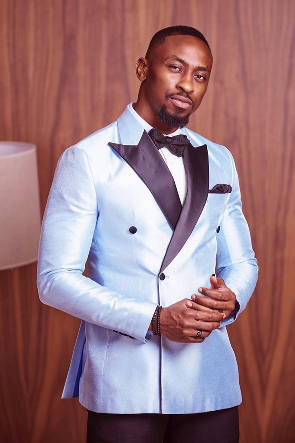 White Double Breasted Peak Lapel 2 Piece Men's Prom Homecoming Suits