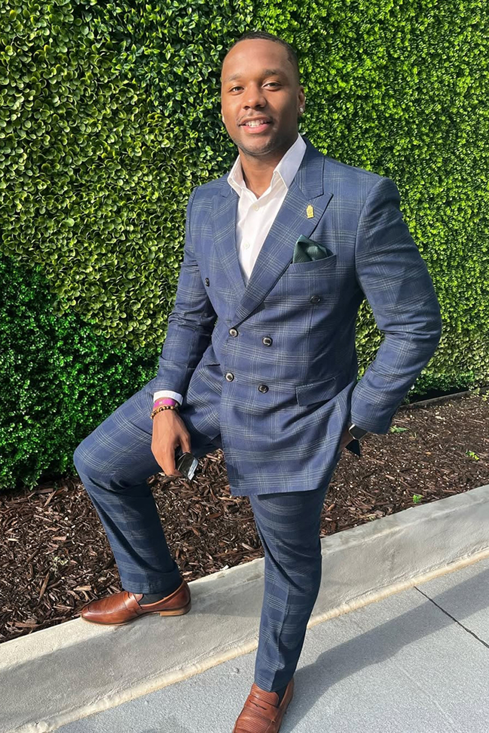 Navy Grid Peak Lapel Slim Fit 2 Piece Men's Prom Homecoming Suits