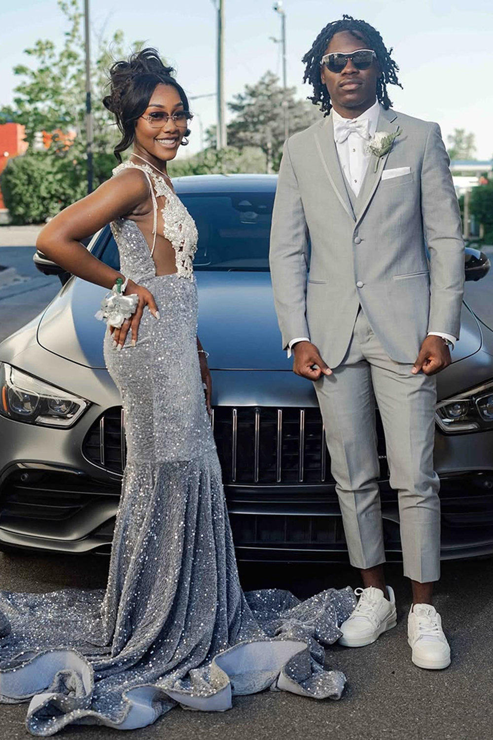 Light Grey Notched Lapel Slim Fit 3 Piece Men's Prom Homecoming Suits