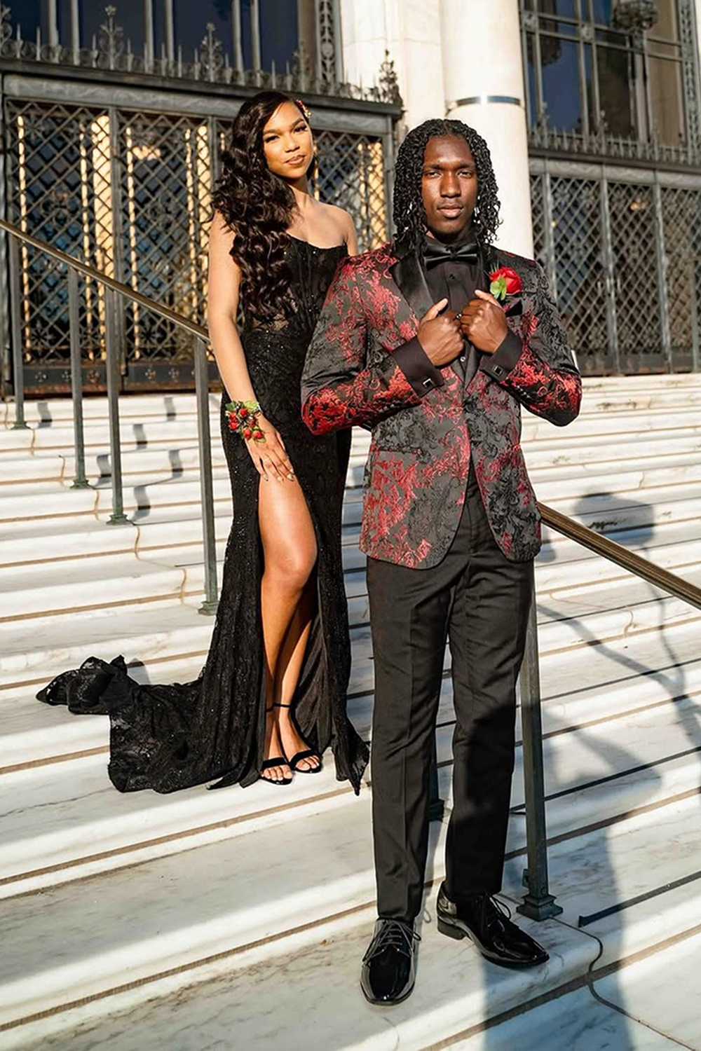 Black Red Jacquard Notched Lapel Slim Fit 2 Piece Men's Prom Homecoming Suits