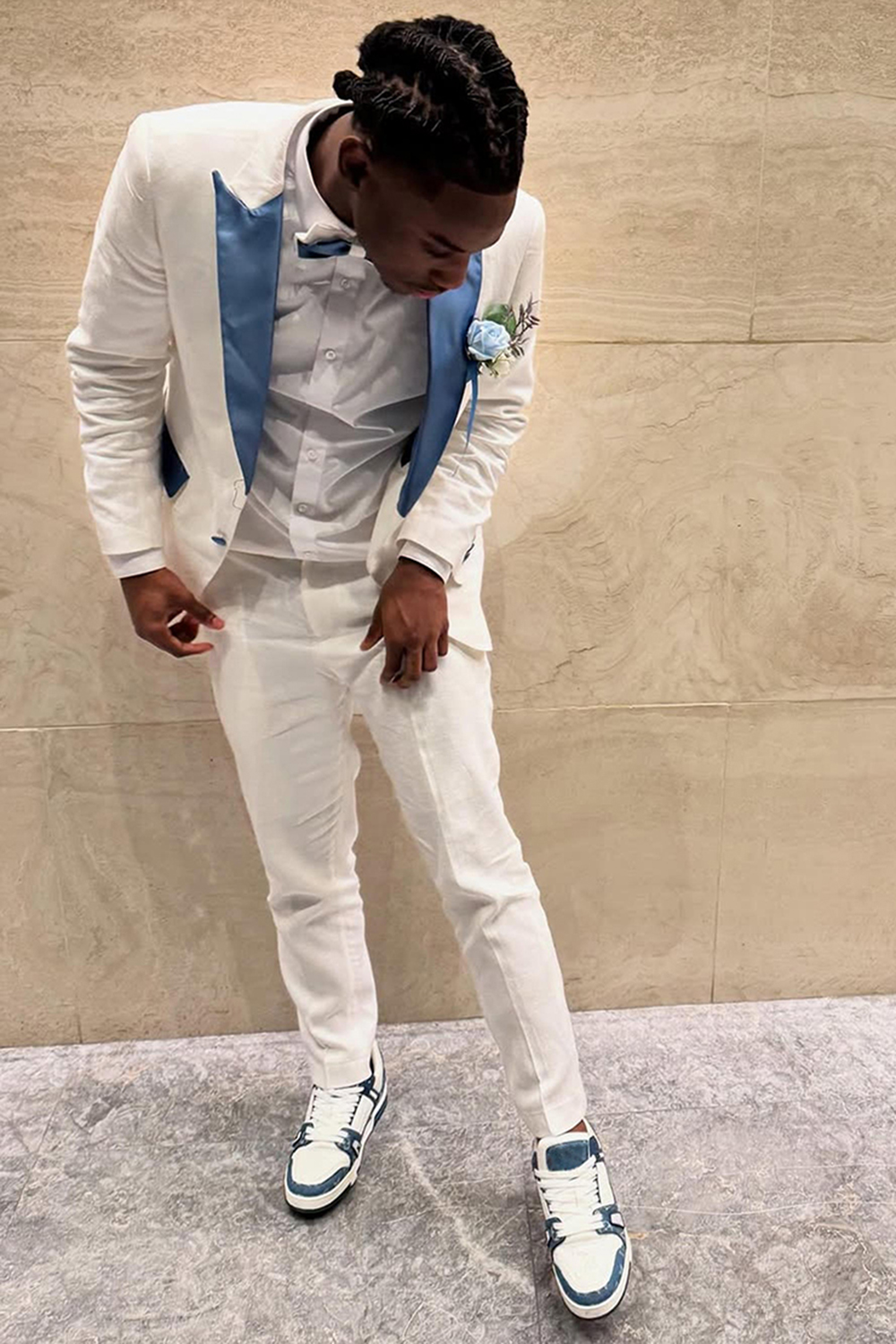 White Peak Lapel Slim Fit 2 Piece Men's Prom Homecoming Suits