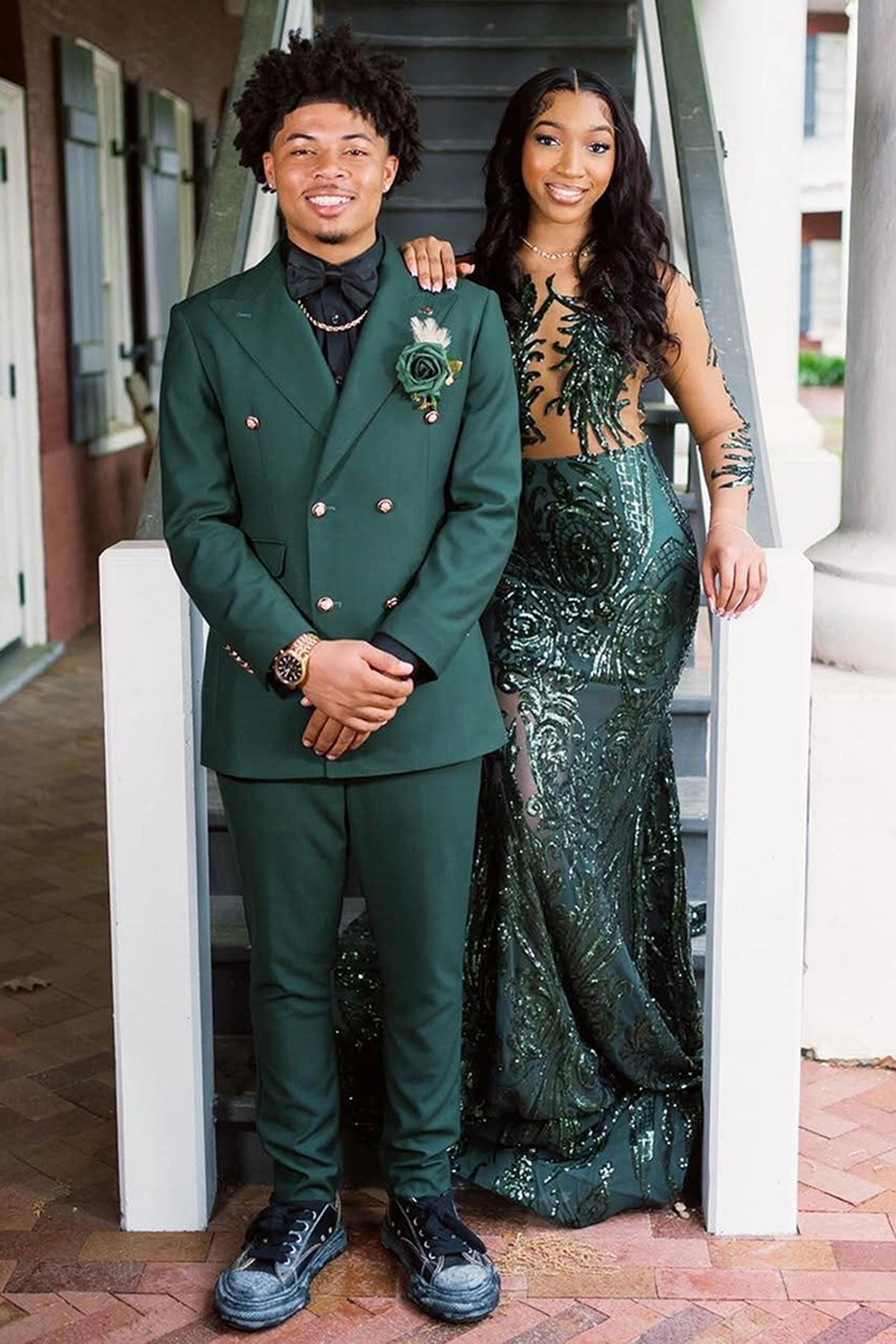 Dark Green Peak Lapel Slim Fit 2 Piece Men's Prom Homecoming Suits
