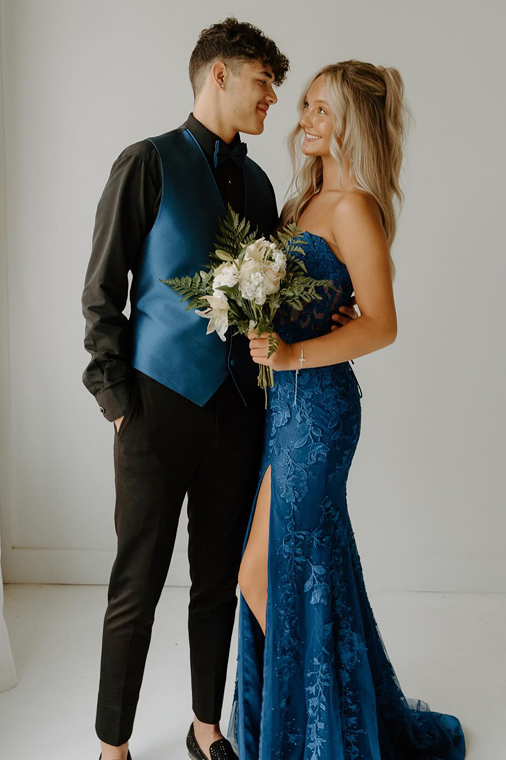 Black Corset Sweetheart Long Lace Mermaid Prom Dress with Slit