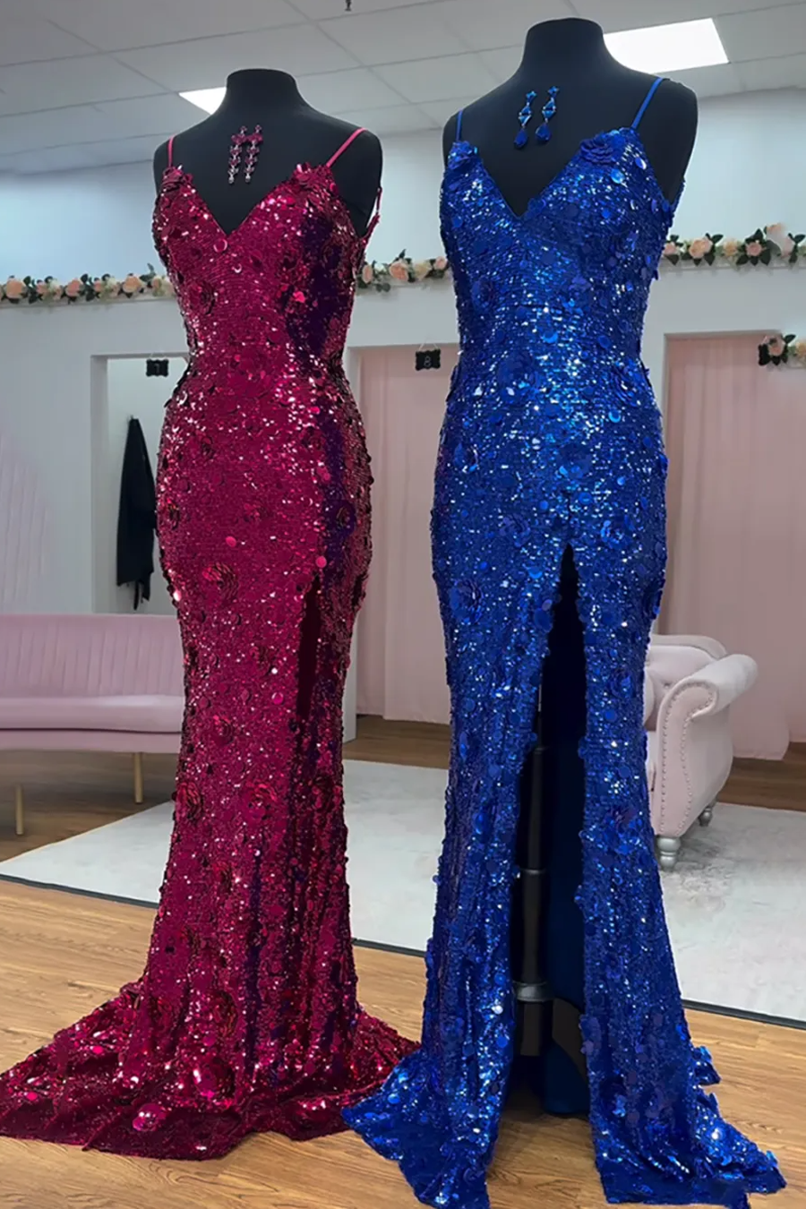 Sparkly Royal Blue Mermaid Sequin V-Neck Long Prom Dress with Slit