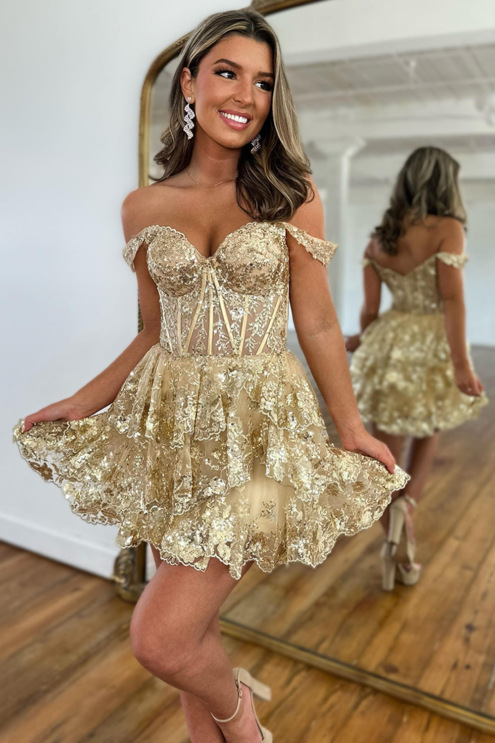 Sparkly Golden A-Line Tiered Lace Short Homecoming Dress