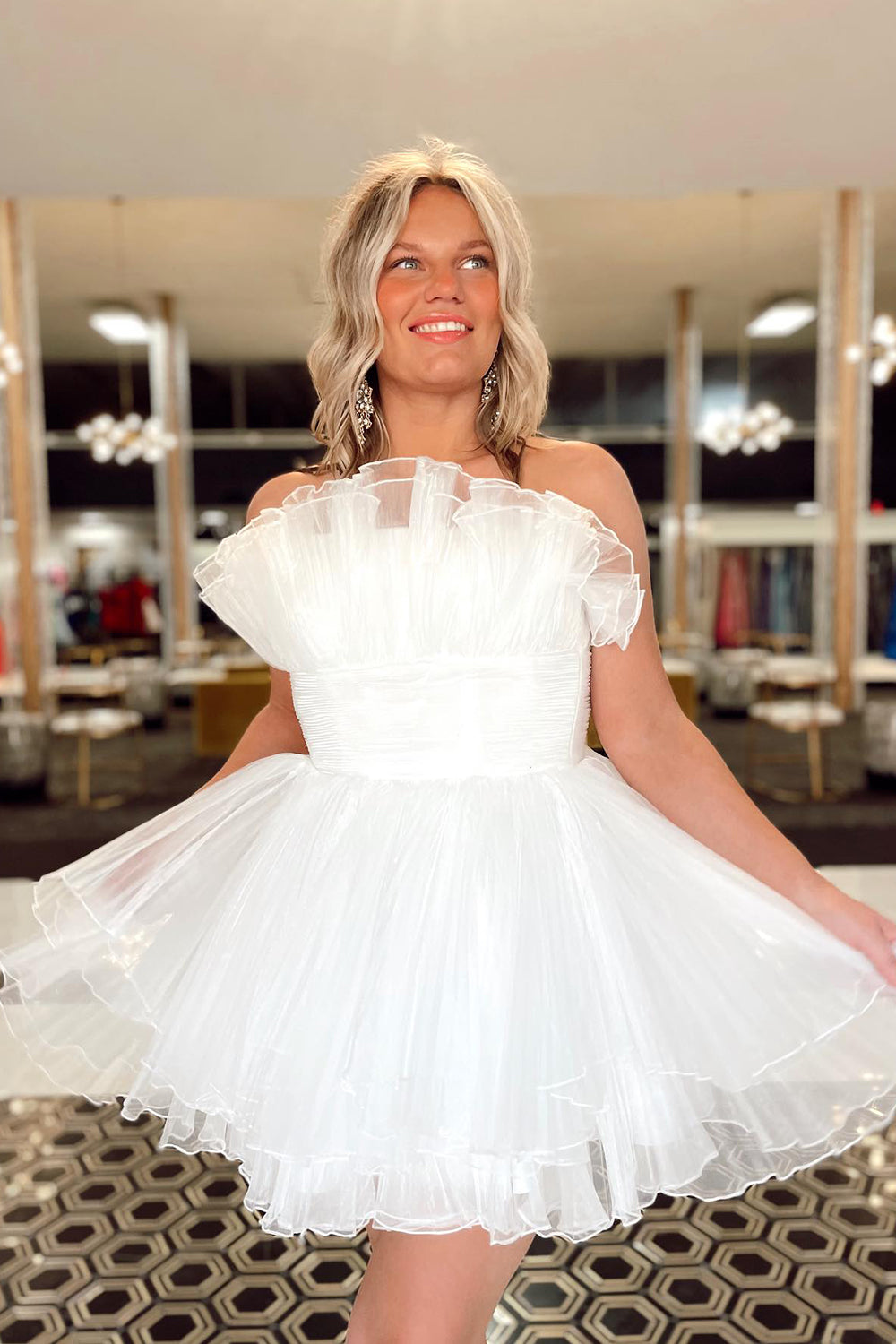Simple White Strapless Tiered Tulle A-Line Short Homecoming Dress
