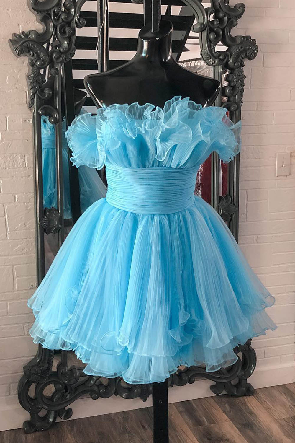 Blue A-Line Strapless Ruffled Short Homecoming Dress
