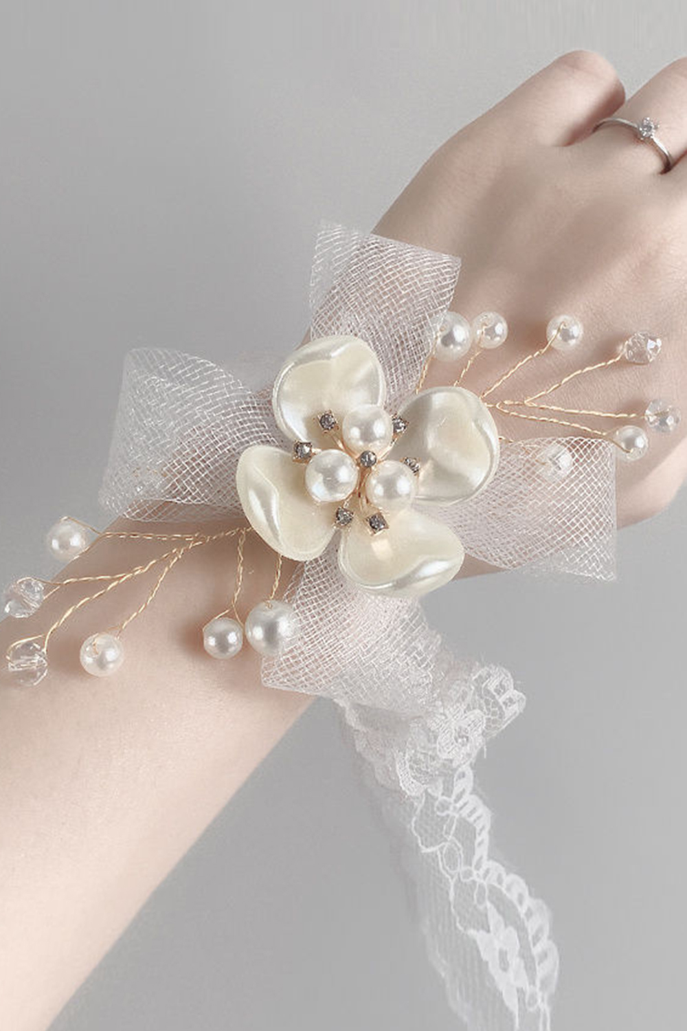 White Flowers Pearl Homecoming Wrist Corsage With Lace