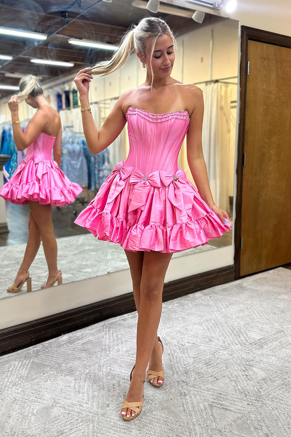 Homrain Women Fluffy Pink Corset A Line Short Homecoming Dress With Bow Sweetheart Beaded Hoco Dress
