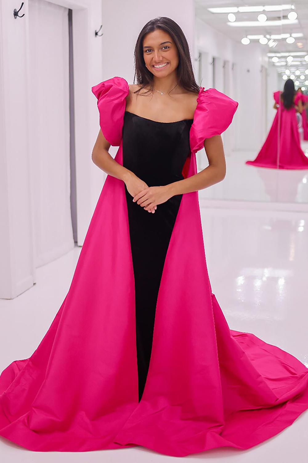 Black Fuchsia Ruffled V-neck Puff Sleeve Mermaid Prom Dress