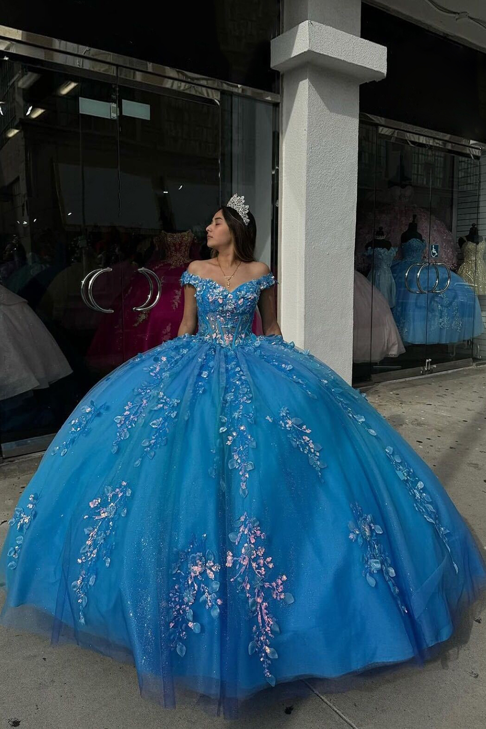 Sparkly Blue Off the Shoulder Appliqued Princess Quinceanera Dress with Stain
