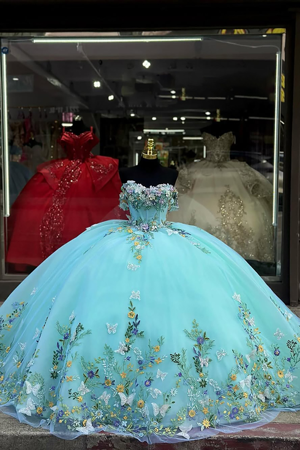 Light Blue Floral Off the Shoulder Princess Tulle Quinceanera Dress with Appliques