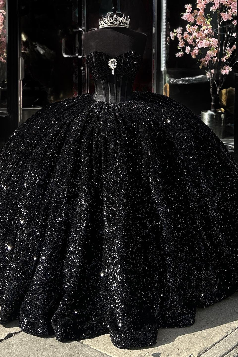 Sparkly Black Ball Gown Strapless Sequins Quinceanera Dress with Rhinestones