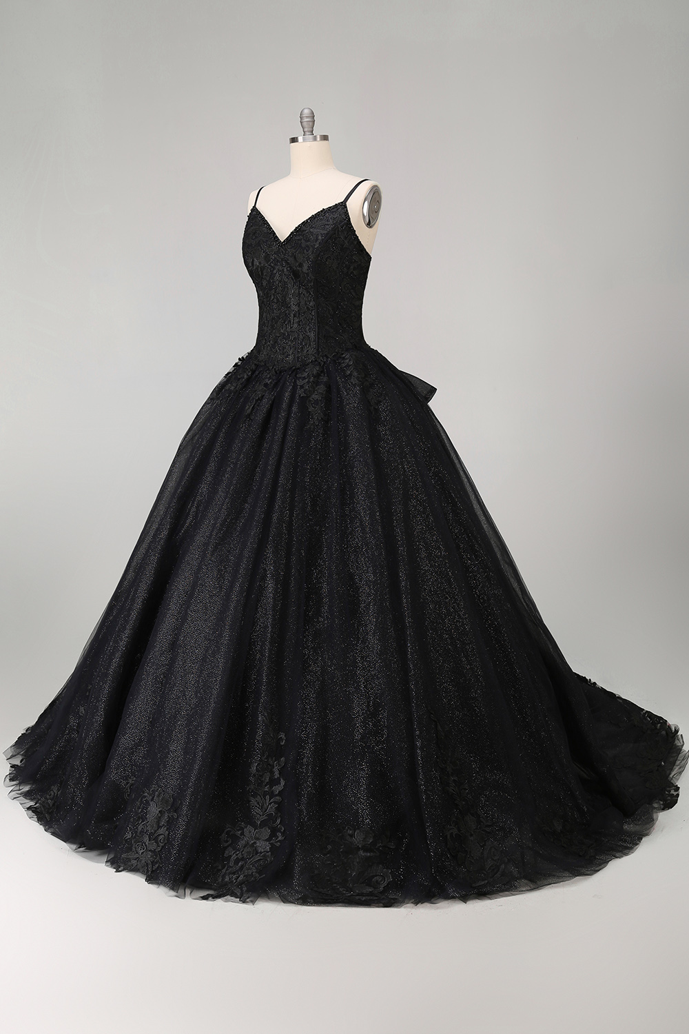 Spaghetti Straps Black Tulle Ball Gown Applique Quinceanera Dress