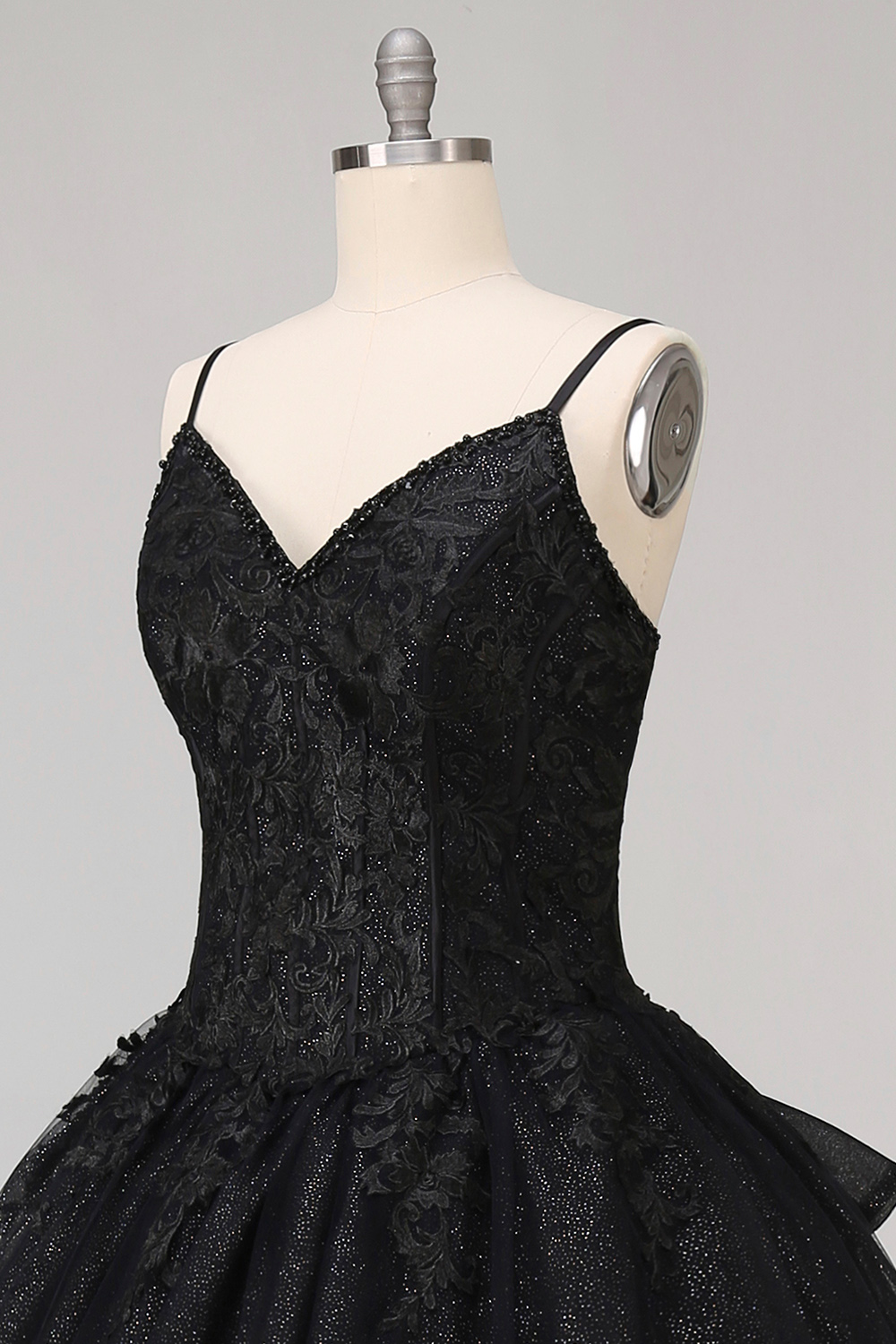 Spaghetti Straps Black Tulle Ball Gown Applique Quinceanera Dress