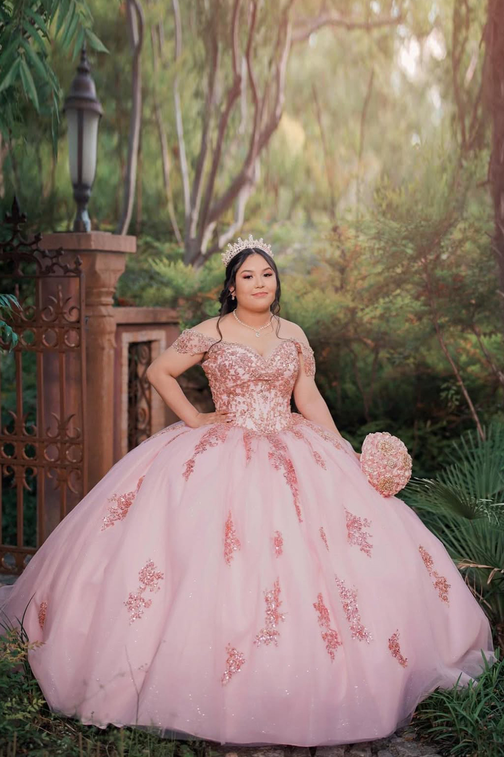 Sparkly Blush Pink Off the Shoulder Sequined Appliques Tulle Quinceanera Dress