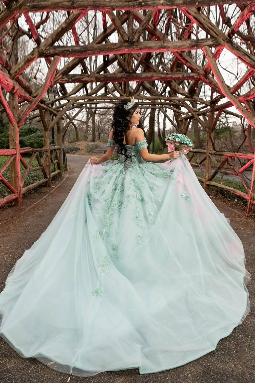 Princess Green Ball Gown Off the Shoulder Tulle Quinceanera Dress with Floral Appliques