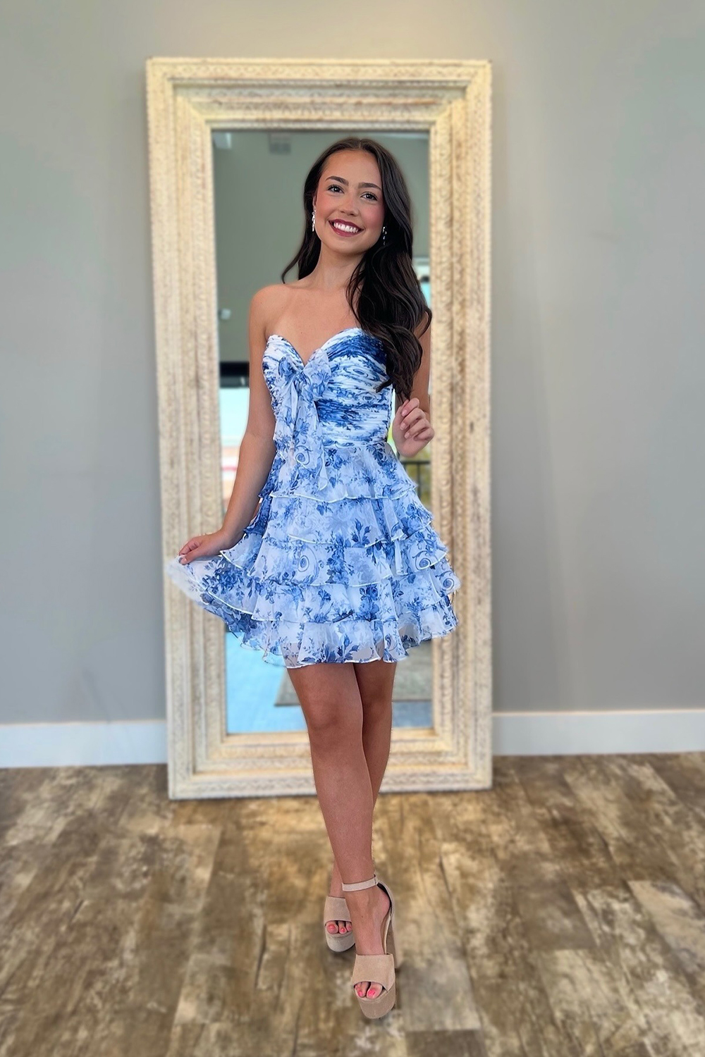 White Blue Flower Tiered A-Line Tulle Sweetheart Homecoming Dress