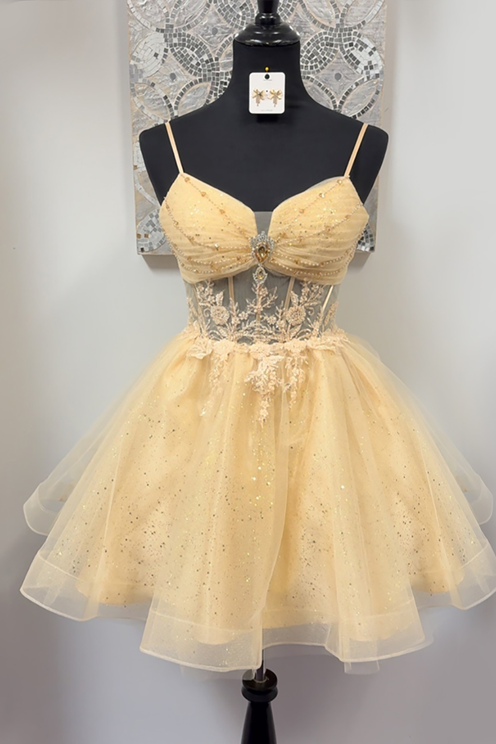Gold A Line Corset Tulle Short Homecoming Dress with Appliques
