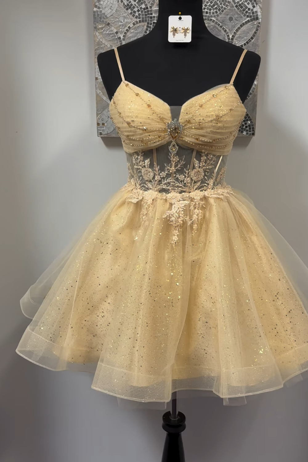 Gold A Line Corset Tulle Short Homecoming Dress with Appliques