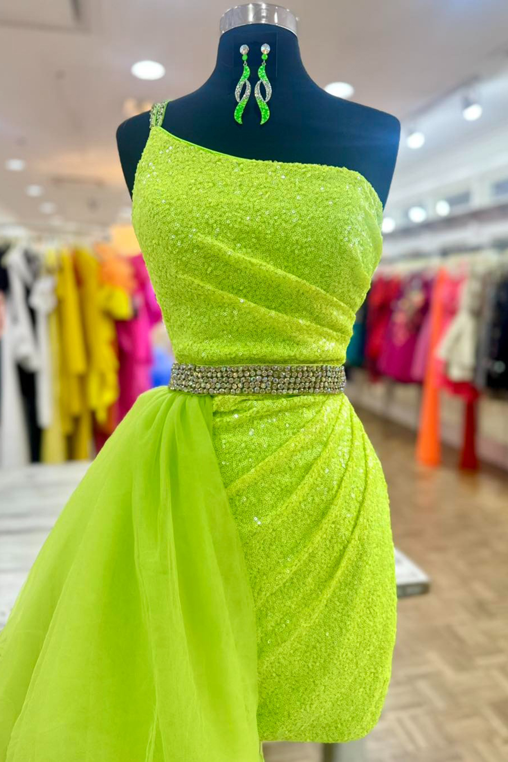 Homrain Women Sparkly Green Tight Short Homecoming Dress with Side Cape Sequins Beaded One Shoulder Hoco Dress with Slit