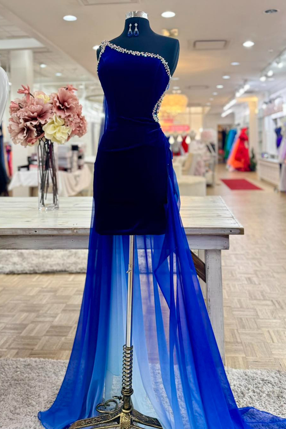 Sparkly Dark Blue One Shoulder Tight High-Low Homecoming Dresses with Beading