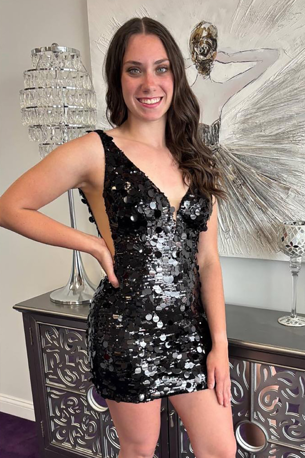 Sparkly Black Sequins Tight V-Neck Short Homecoming Dress