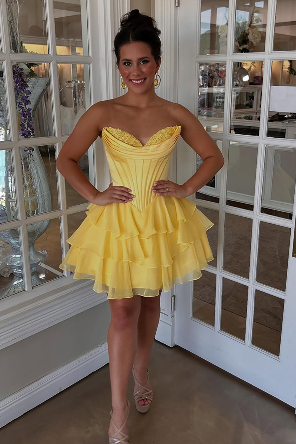 Black Corset A Line Short Homecoming Dress with Ruffles