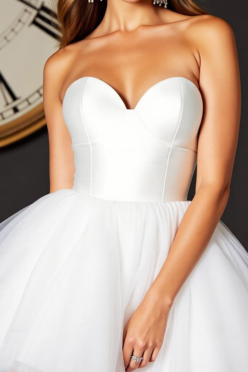White Tulle Sweetheart A Line Short Corset Homecoming Dress