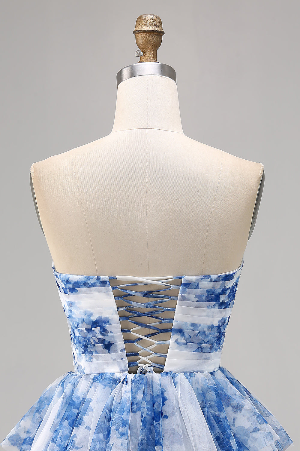 White and Blue Floral Sweetheart Ruffled Short Homecoming Dress with Bows