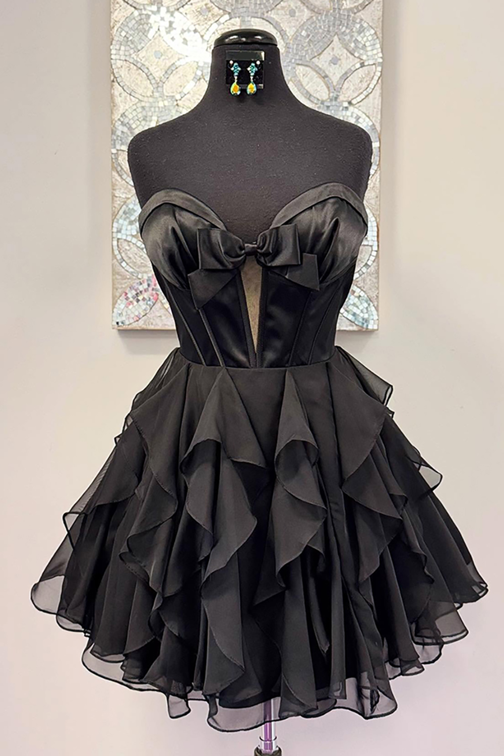 Black A Line Corset Ruffled Short Homecoming Dress with Bow