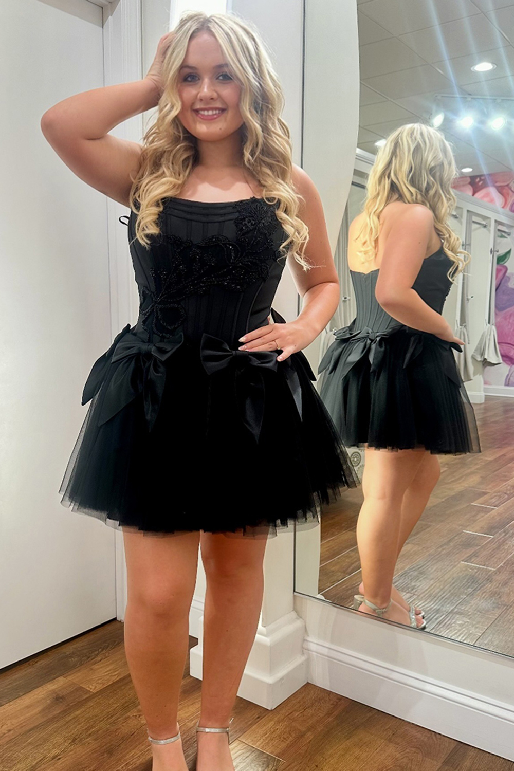 Black Corset A Line Tulle Short Homecoming Dress with Bows