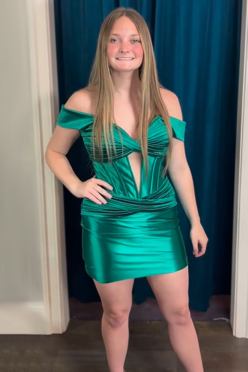 Black Corset Satin Off the Shoulder Short Homecoming Dress