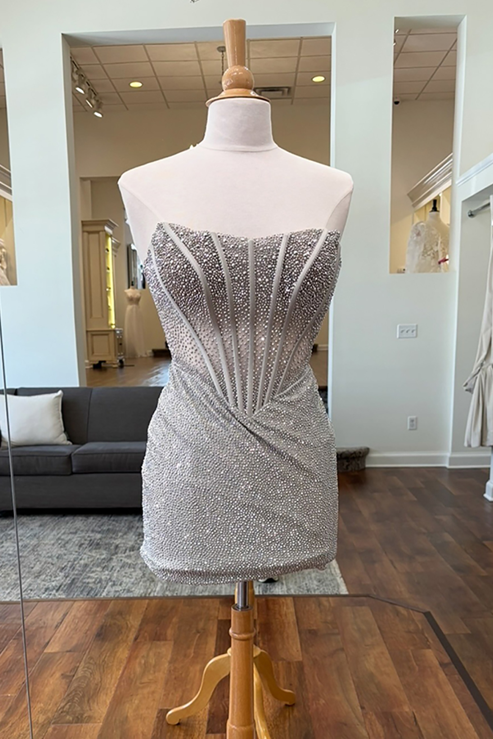 Homrain Women Sparkly Silver Corset Tight Short Homecoming Dress with Beading Strapless Hoco Dress