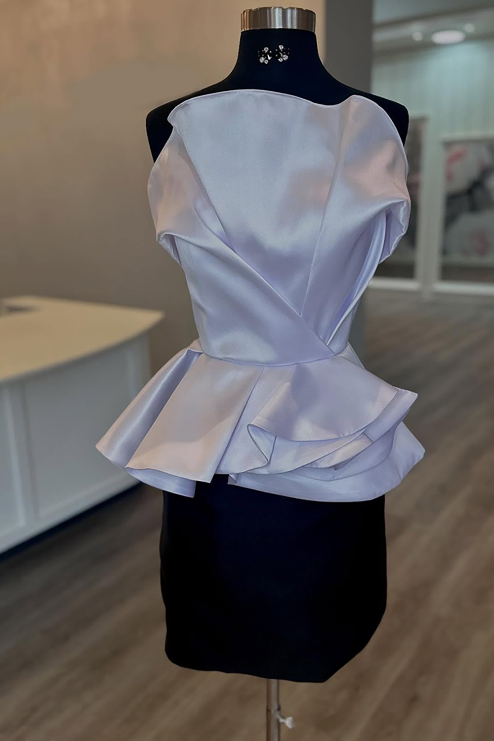 Black and White Ruffled Strapless Short Tight Homecoming Dress