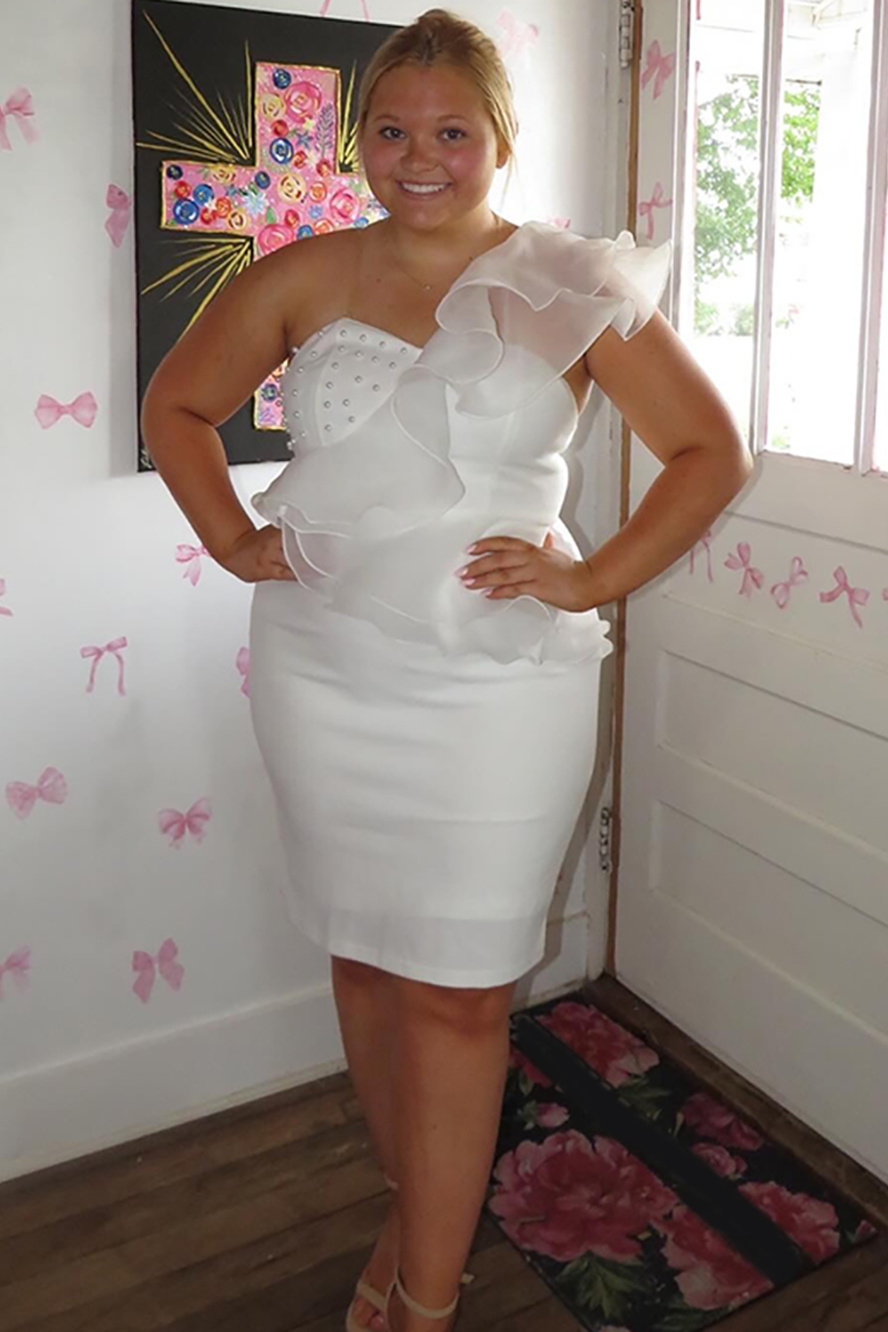 Sparkly White One Shoulder Tight Short Homecoming Dress with Ruffles