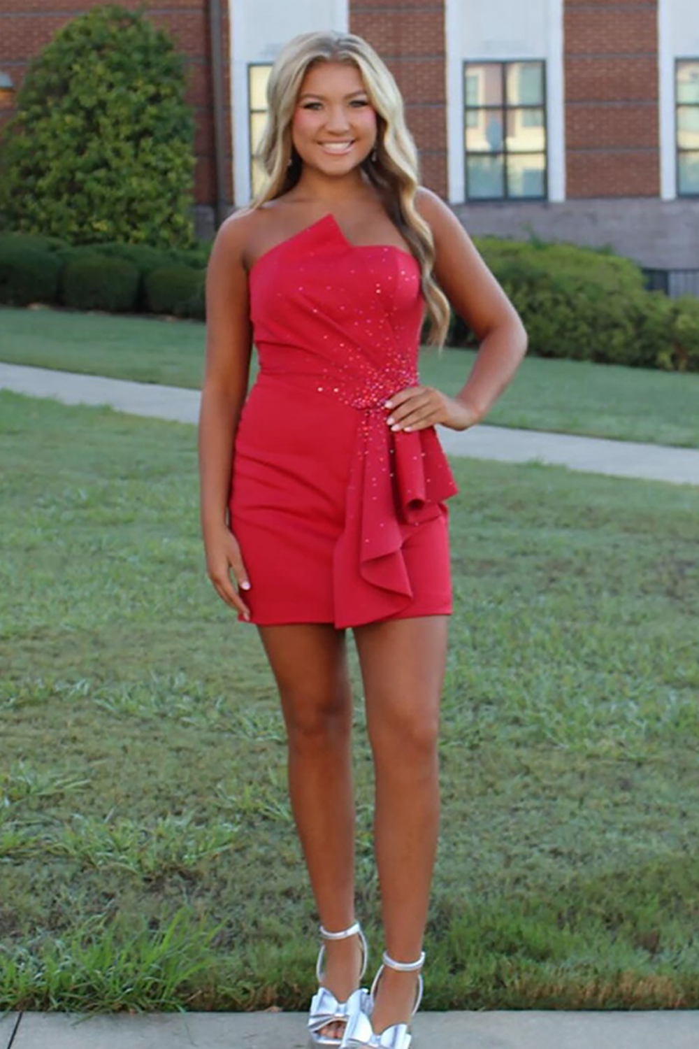 Sparkly Green Satin Tight Ruffled Short Homecoming Dress with Beading