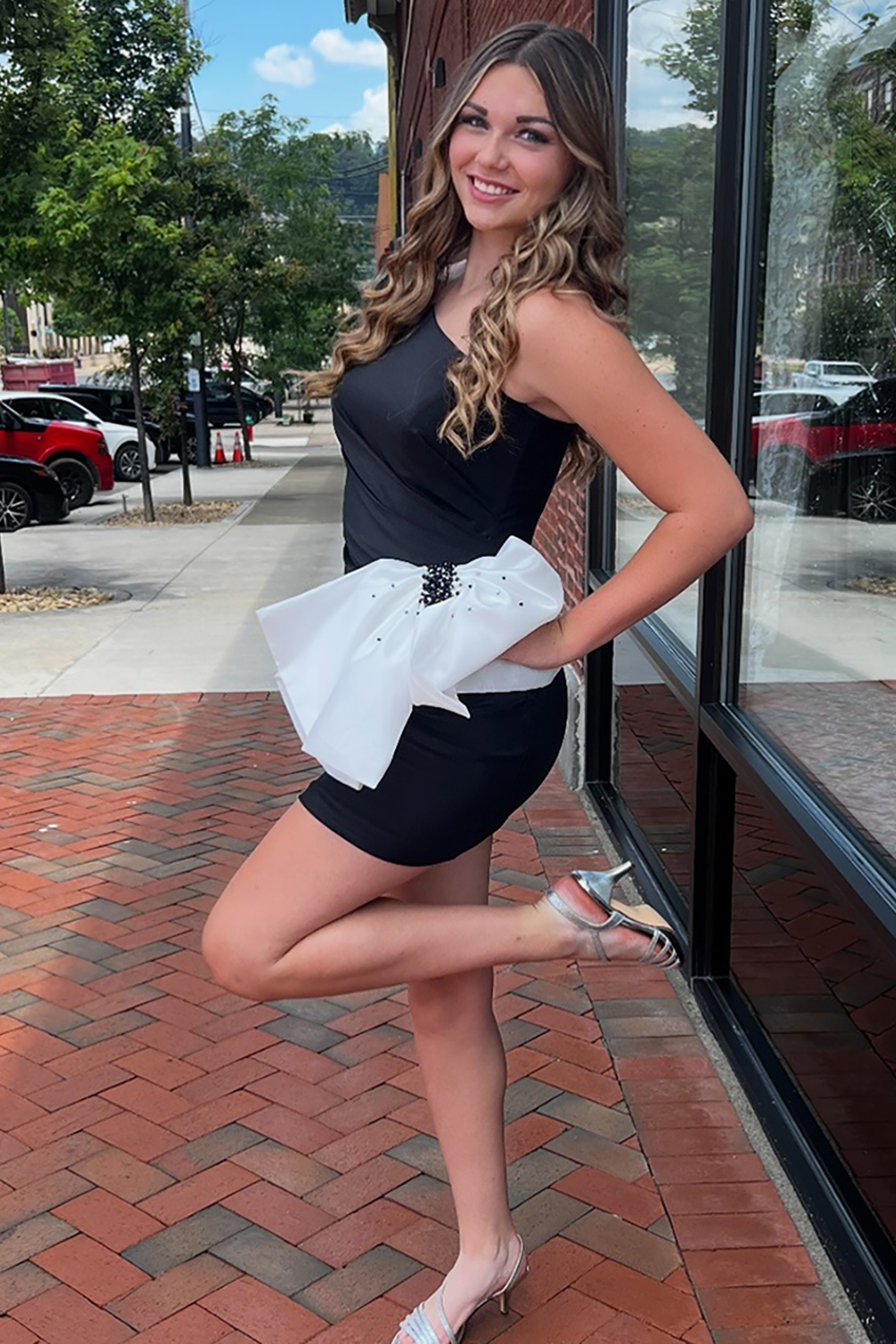 Homrain Women Sparkly Black Tight Short Homecoming Dress with Bow Satin Beaded One Shoulder Hoco Dress