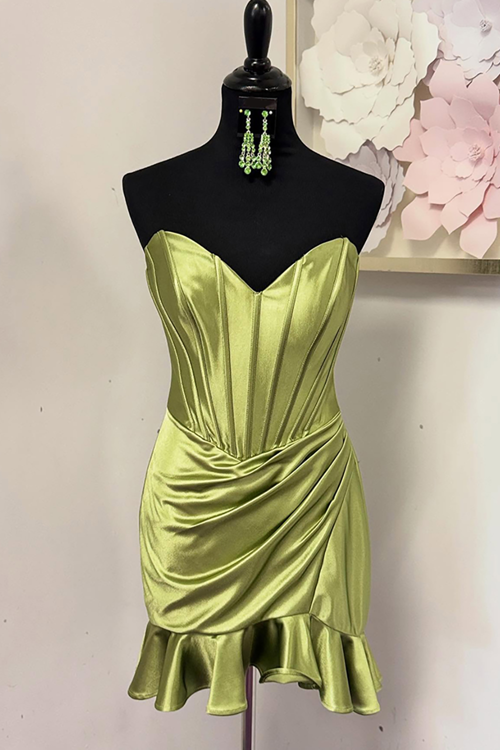 Fuchsia Sweetheart Satin Short Corset Homecoming Dress with Ruffles