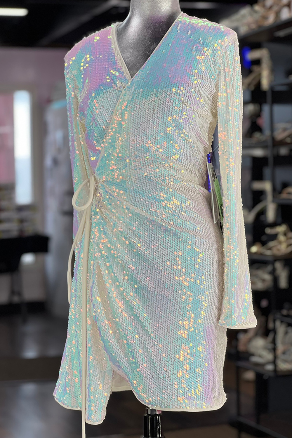 Sparkly White Sequin Long Sleeves Short Tight Homecoming Dress