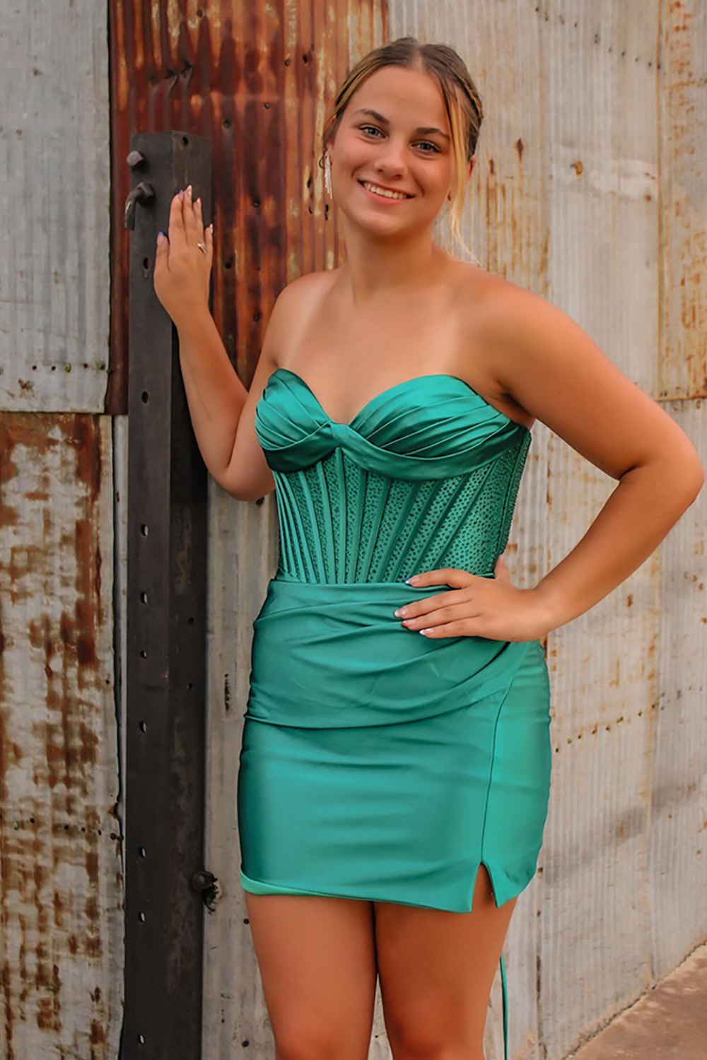 Green Sweetheart Satin Tight Short Corset Homecoming Dress with Beading